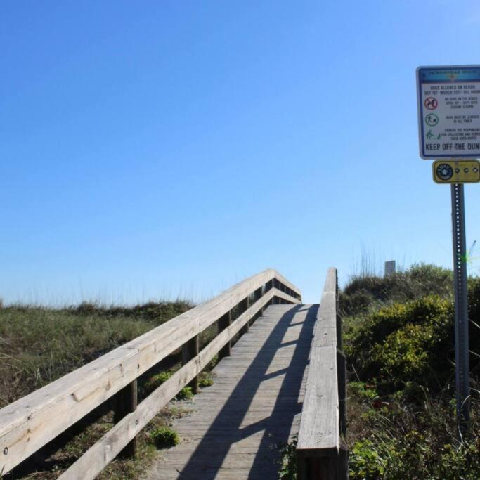 Beachside Retreat Awaits At Jacksonville Beach Luaran gambar